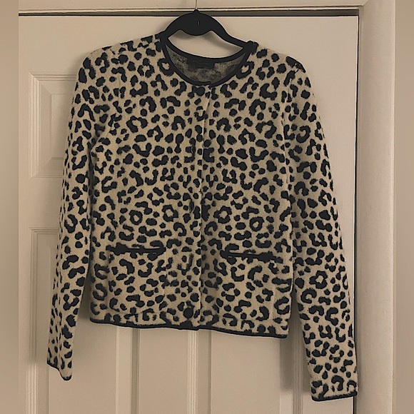 Ann Taylor Women’s Leopard Print Blazer - Picture 2 of 7